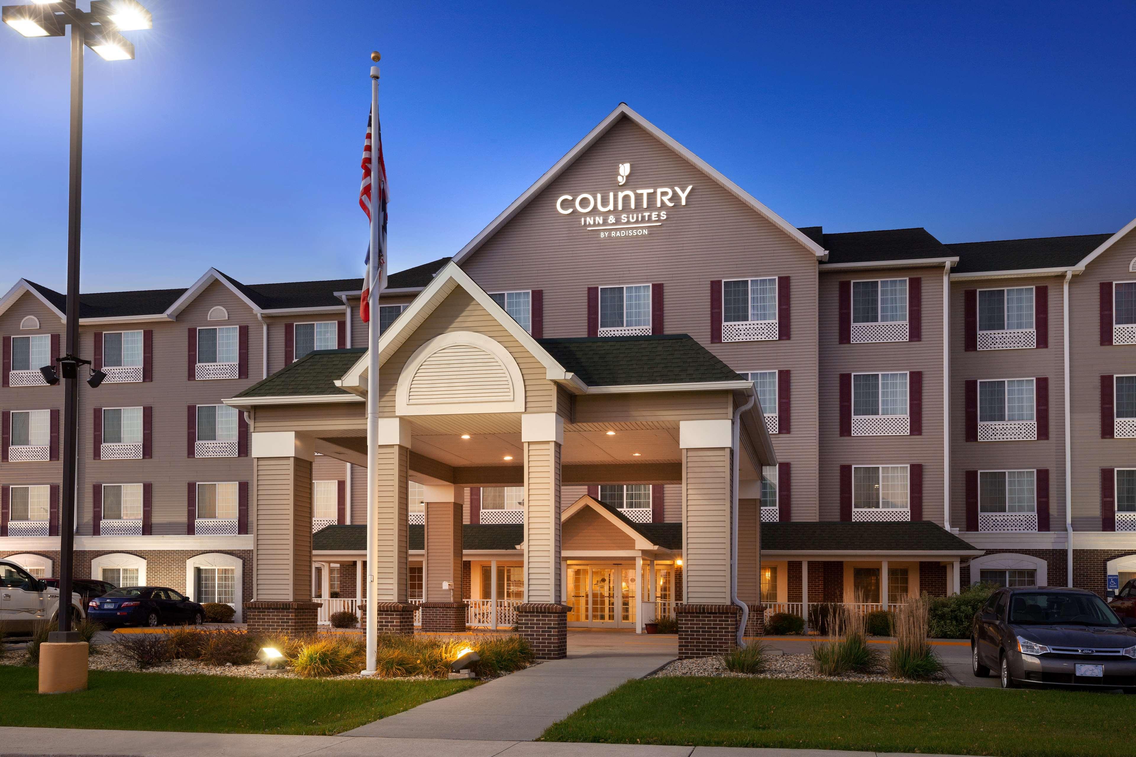 Country Inn & Suites By Radisson, Northwood, Ia Экстерьер фото